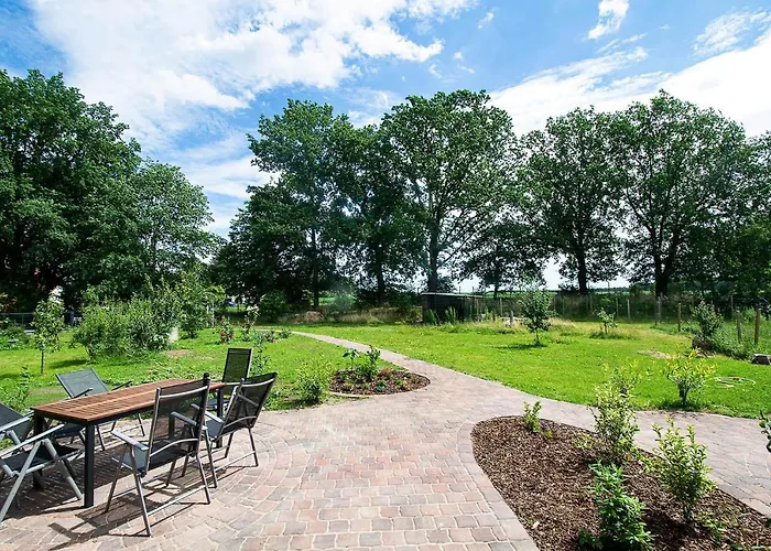 Ferienhaus Mit Terrasse Und Garten In Wandlitz